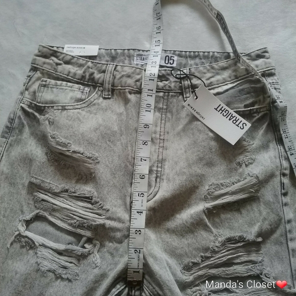 NWT Refuge Denim Distressed Jeans - Picture 14 of 16